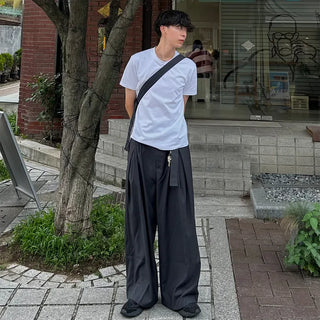 Casual plain short-sleeved T-shirt