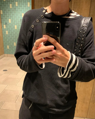 Side-button long-sleeved cut and sew
