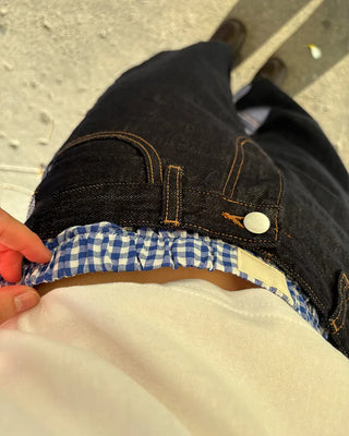 Back patch rigid wide denim pants