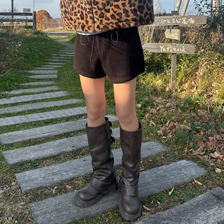 Knit shorts with elastic waistband