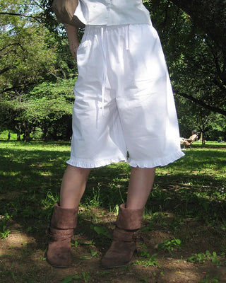 Frill hem easy wide half pants