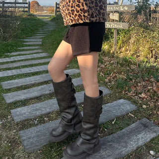 Knit shorts with elastic waistband