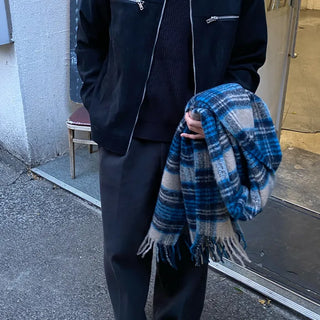 Checkered tassel muffler