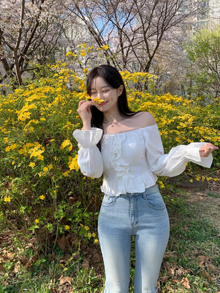 [2-way] Frill Off-Shoulder Blouse