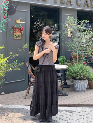 Tiered long skirt