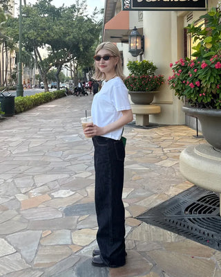 Back patch rigid wide denim pants