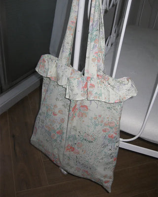 Frill Wrap Antique Flower Tote Bag