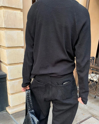 Side-button long-sleeved cut and sew