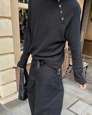 Side-button long-sleeved cut and sew