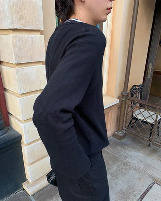 Side-button long-sleeved cut and sew