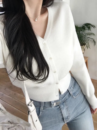 Milky V-neck knit cardigan