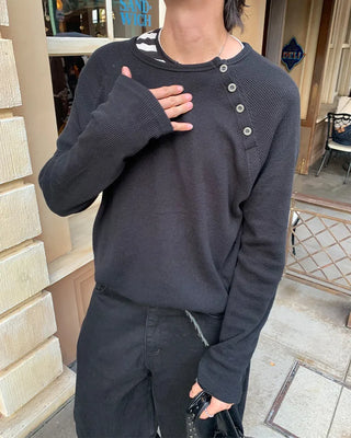 Side-button long-sleeved cut and sew