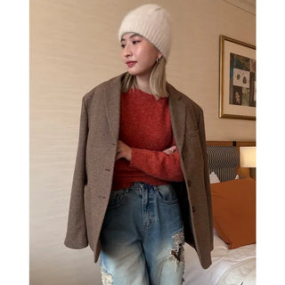 Round cropped knit