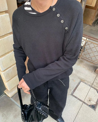 Side-button long-sleeved cut and sew
