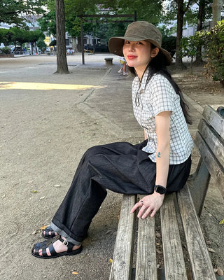Round twist sandals