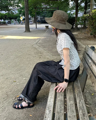 Round twist sandals