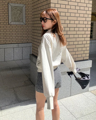 Semi-cropped color sweatshirt
