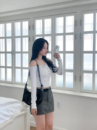 One-shoulder shirred T-shirt