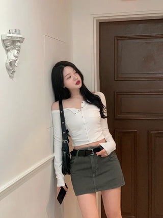 One-shoulder shirred T-shirt