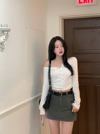 One-shoulder shirred T-shirt