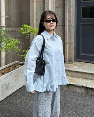 Frilled collar shirt