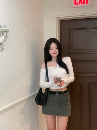 One-shoulder shirred T-shirt
