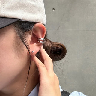 Two-line ear cuff