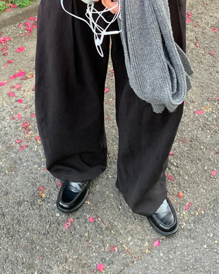 Simple round-toe loafers