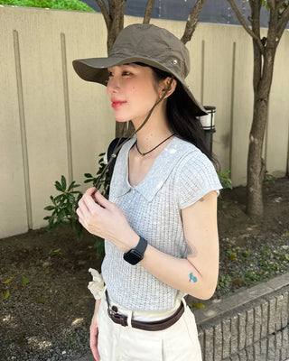 Round neck button collar knit