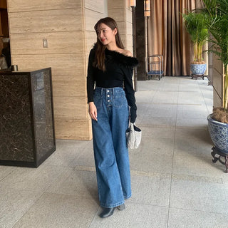 Fur off-shoulder long t-shirt