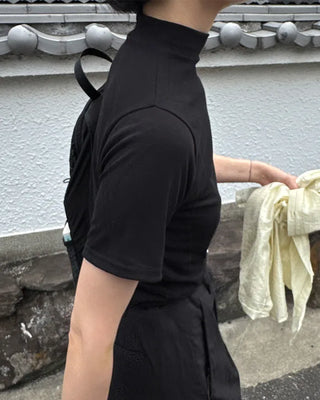 Basic half-neck T-shirt