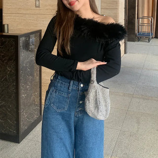 Fur off-shoulder long t-shirt