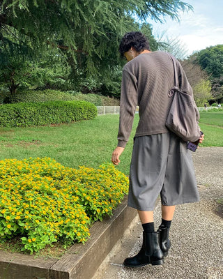 Elastic waist Bermuda shorts