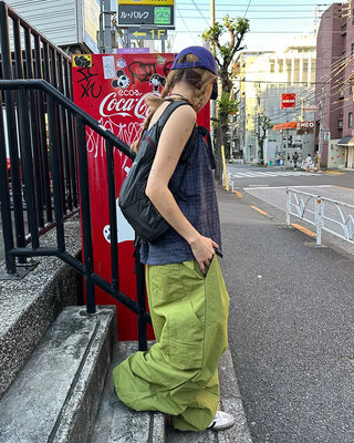 (Unisex) Knee-tuck Easy Nylon Pants