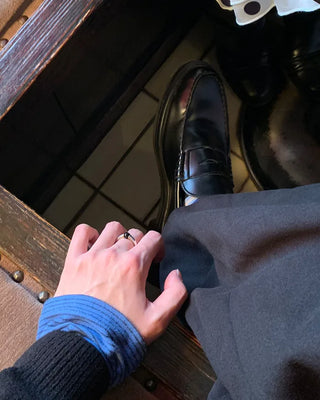 Simple round-toe loafers