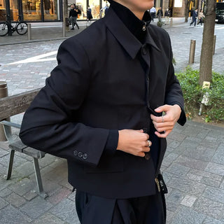 Button-collar cropped jacket