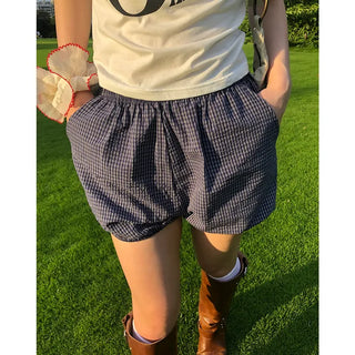 Checked pumpkin elastic waist shorts