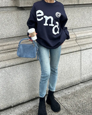 (Unisex) end lettering brushed fleece sweatshirt