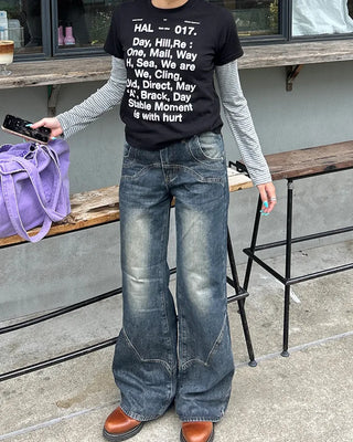 Border Center Metal Tag Long T-Shirt