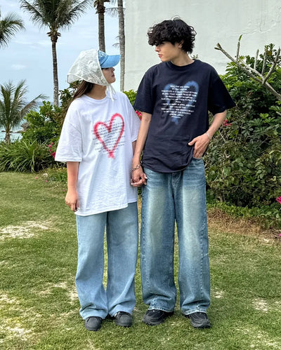 (Unisex) Heart Spray Lettering Half T-shirt