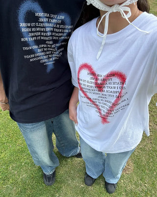 (Unisex) Heart Spray Lettering Half T-shirt