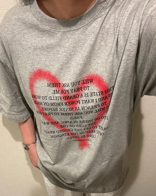 (Unisex) Heart Spray Lettering Half T-shirt