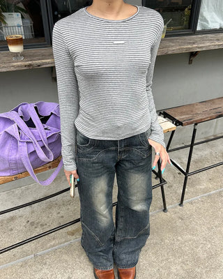 Border Center Metal Tag Long T-Shirt
