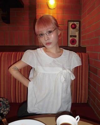 Cap puff sleeve ribbon flare blouse