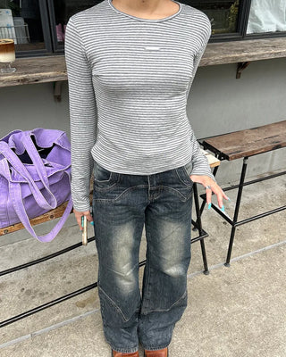 Border Center Metal Tag Long T-Shirt