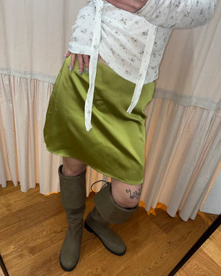 Simple satin trappé mini skirt