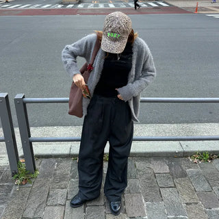Oversized V-neck cardigan