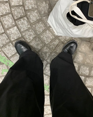 Simple round-toe loafers