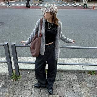 Oversized V-neck cardigan