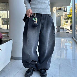 One-tuck wide denim pants